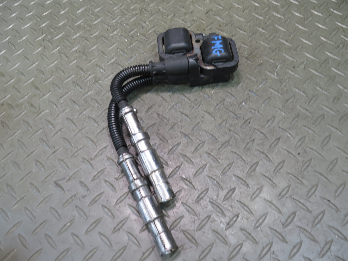 2002-2007 Mercedes W463 G500 M113 Ignition Coil Spark Plug