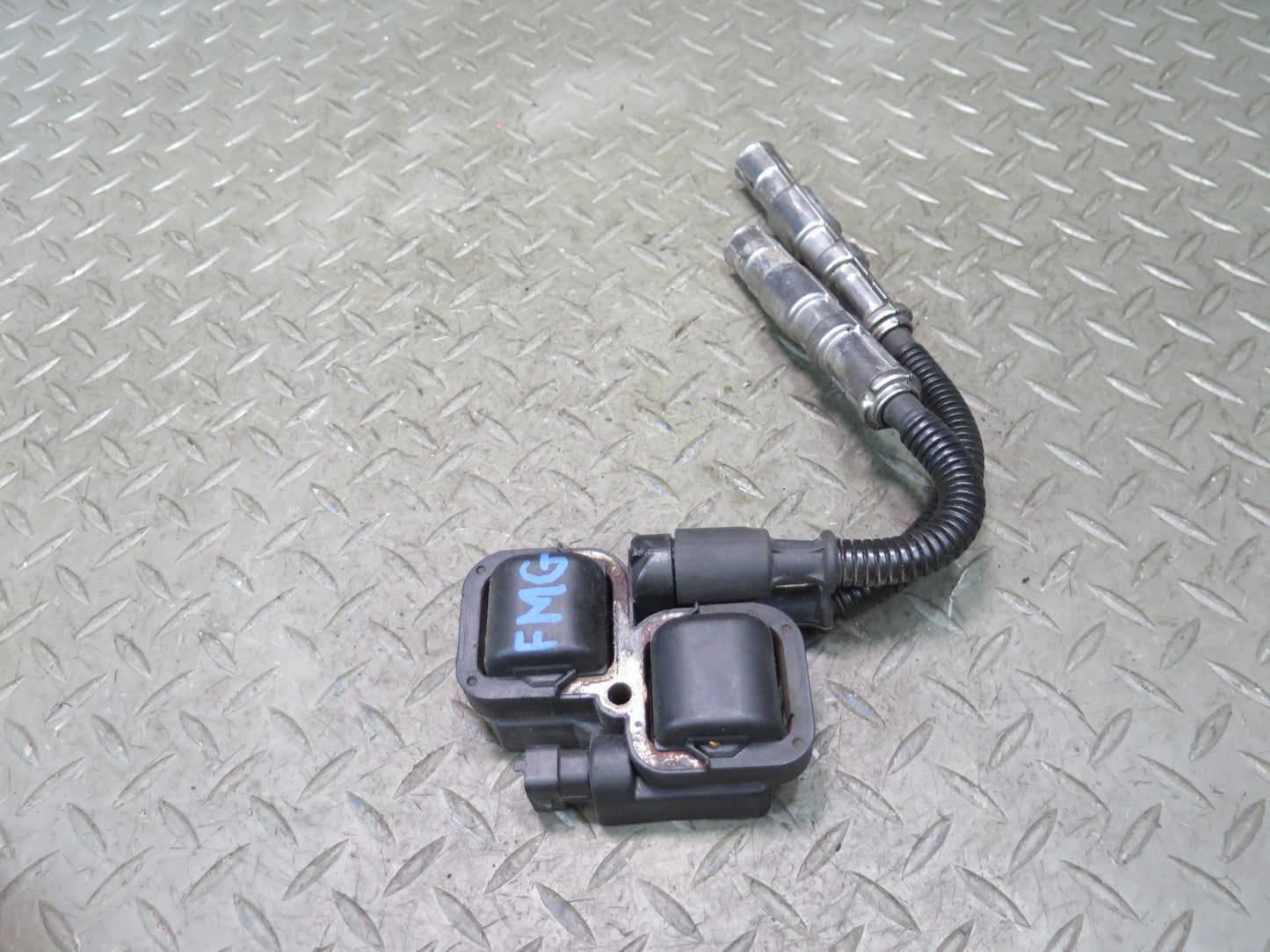 2002-2007 Mercedes W463 G500 M113 Ignition Coil Spark Plug
