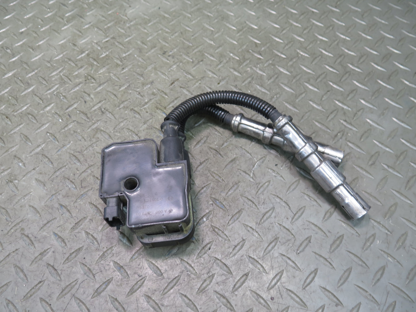 2002-2007 Mercedes W463 G500 M113 Ignition Coil Spark Plug