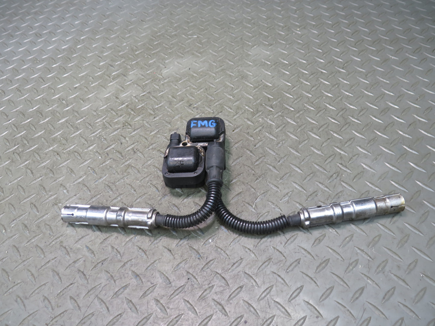 2002-2007 Mercedes W463 G500 M113 Ignition Coil Spark Plug