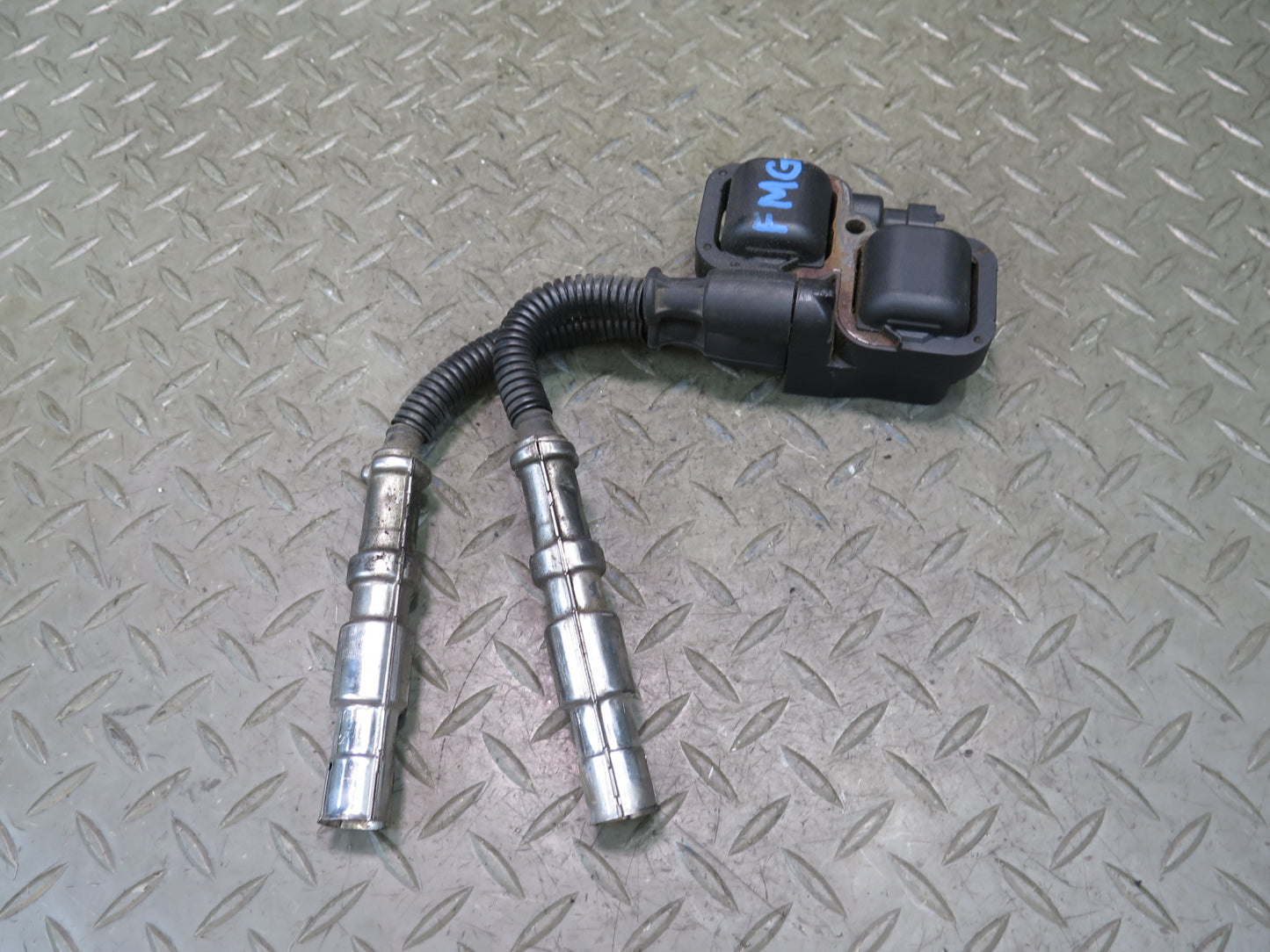 2002-2007 Mercedes W463 G500 M113 Ignition Coil Spark Plug
