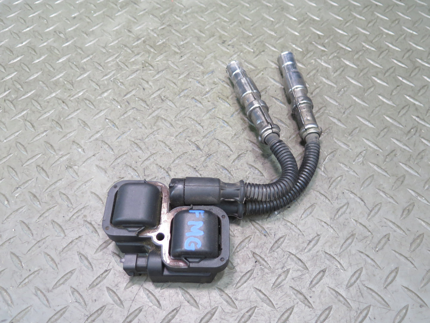 2002-2007 Mercedes W463 G500 M113 Ignition Coil Spark Plug