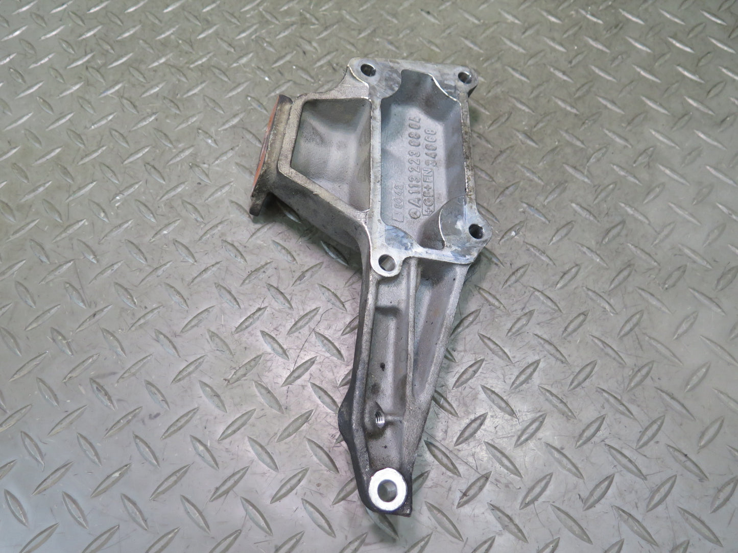2002-2005 Mercedes W463 G500 Engine Motor Left Mount Bracket 1132230804