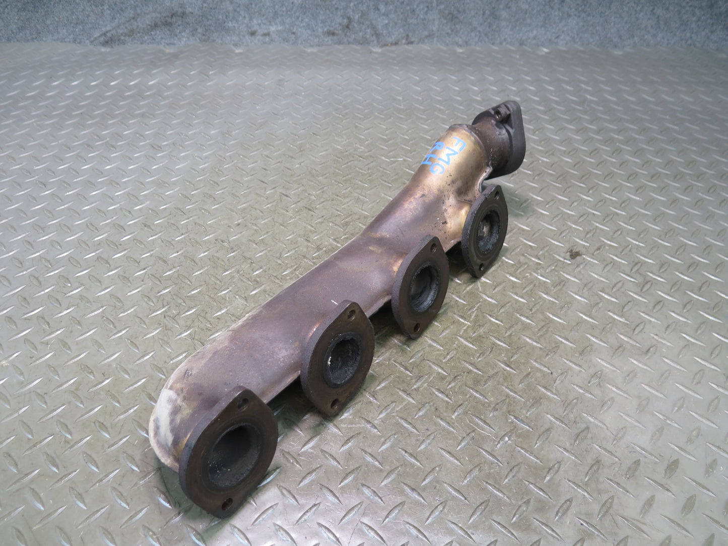 2002-2005 Mercedes W463 G500 M113 Right Exhaust Manifold