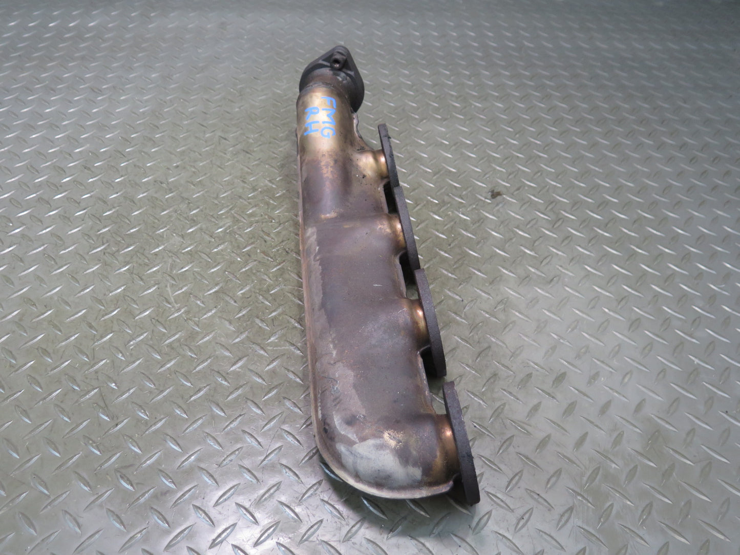 2002-2005 Mercedes W463 G500 M113 Right Exhaust Manifold