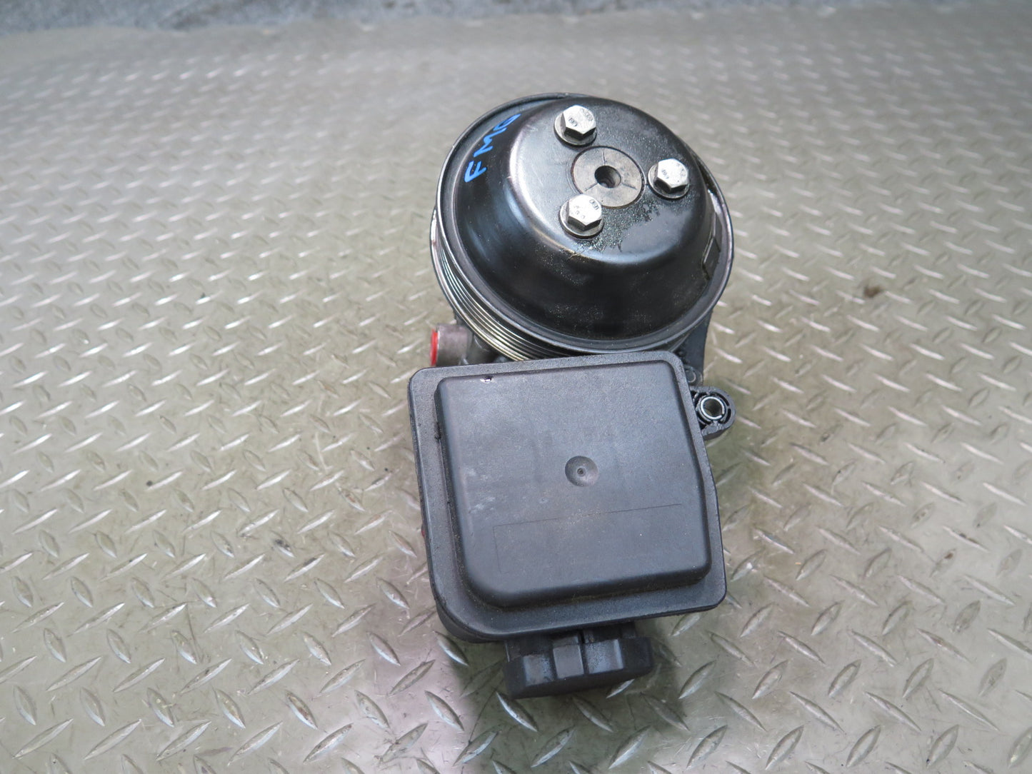 2002-2012 Mercedes W463 G500 Power Steering Pump  w Reservoir 4634660401
