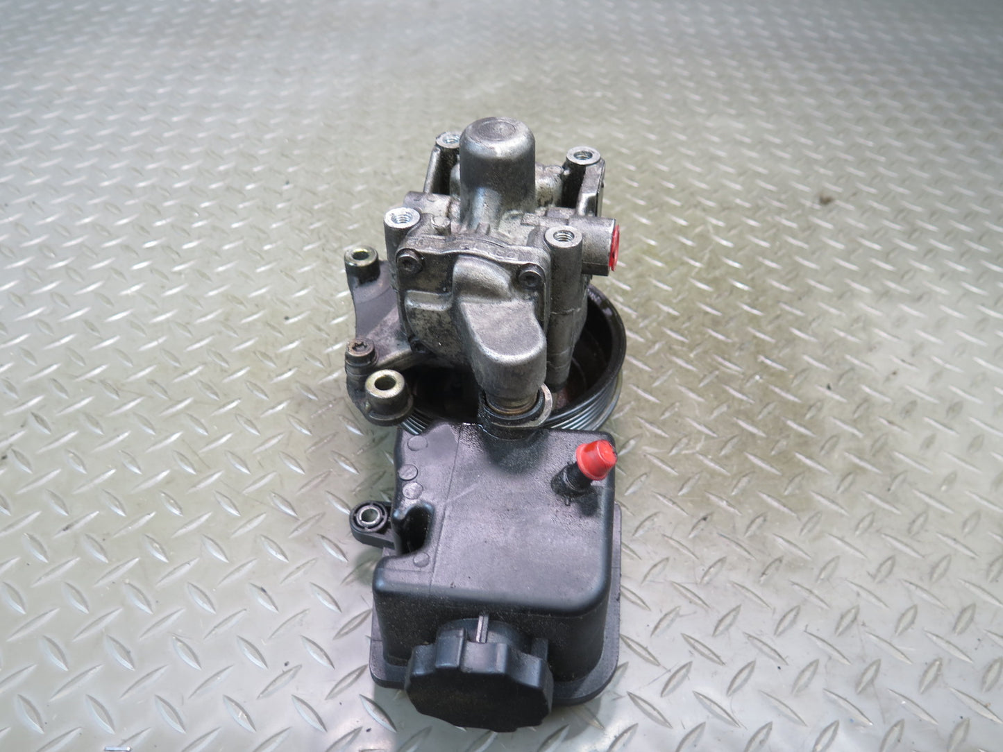 2002-2012 Mercedes W463 G500 Power Steering Pump  w Reservoir 4634660401