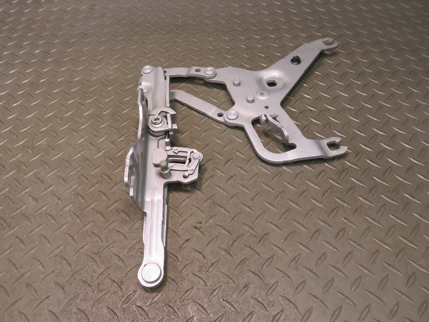 2014-2018 BMW F15 X5 Front Left & Right Hood Hinge Silver Set of 2