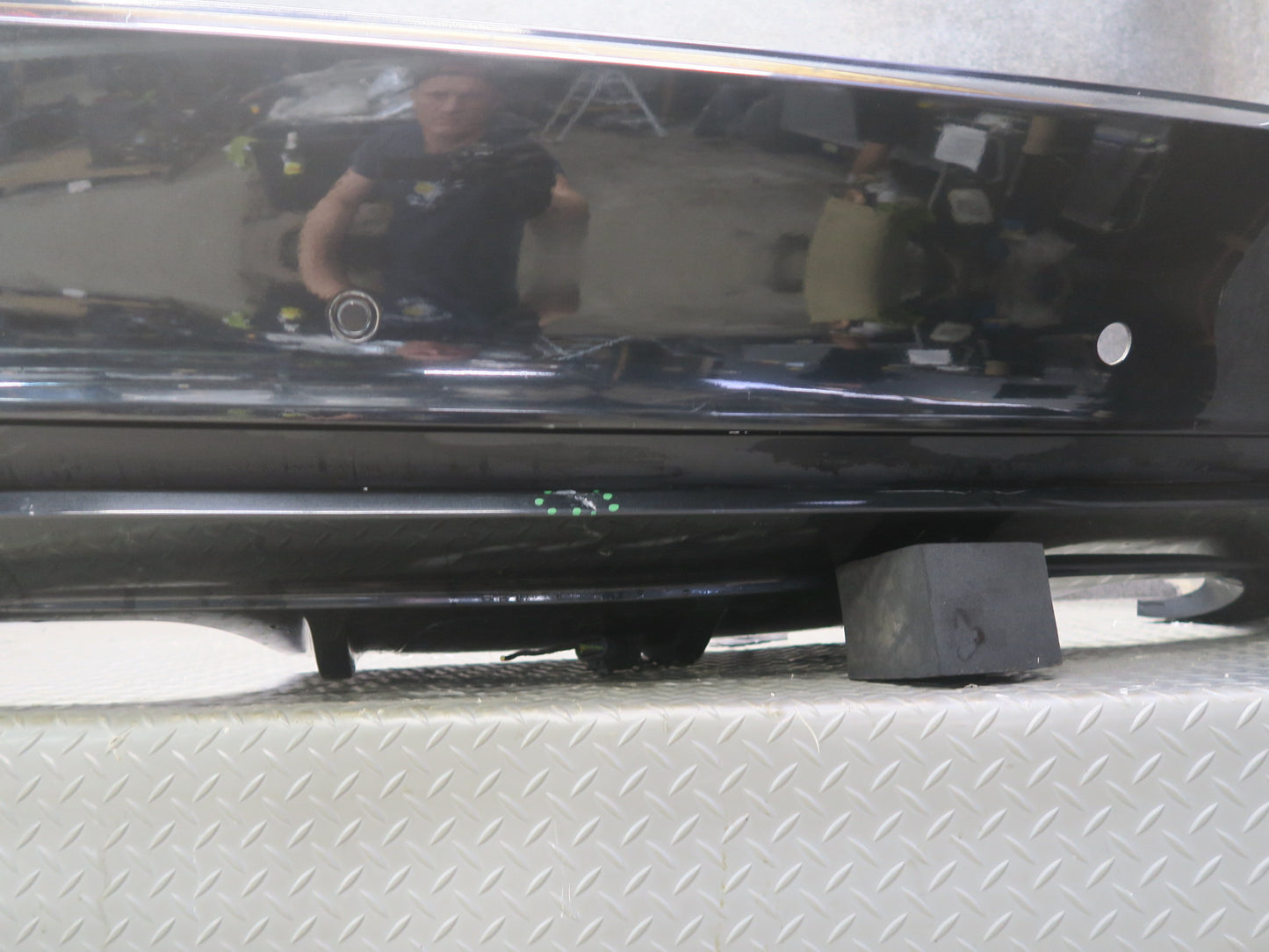 2010-2014 BMW E71 X6M Rear Bumper Cover w PDC Sensors Black Sapphire Metallic