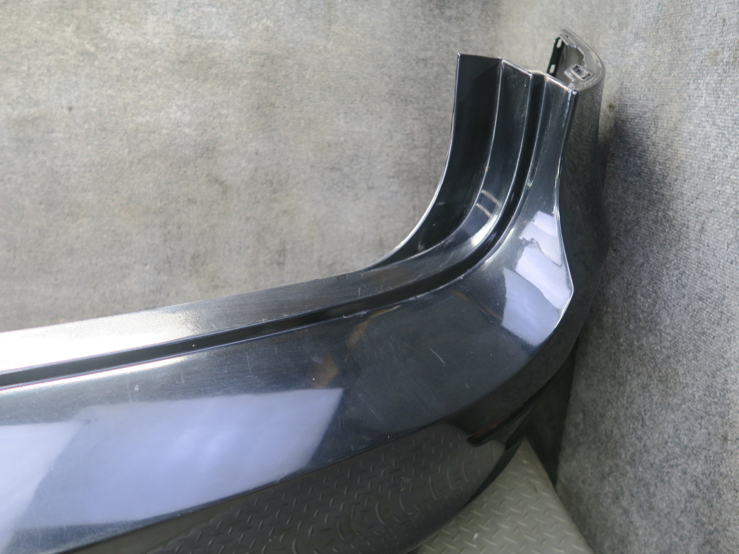 2010-2014 BMW E71 X6M Rear Bumper Cover w PDC Sensors Black Sapphire Metallic