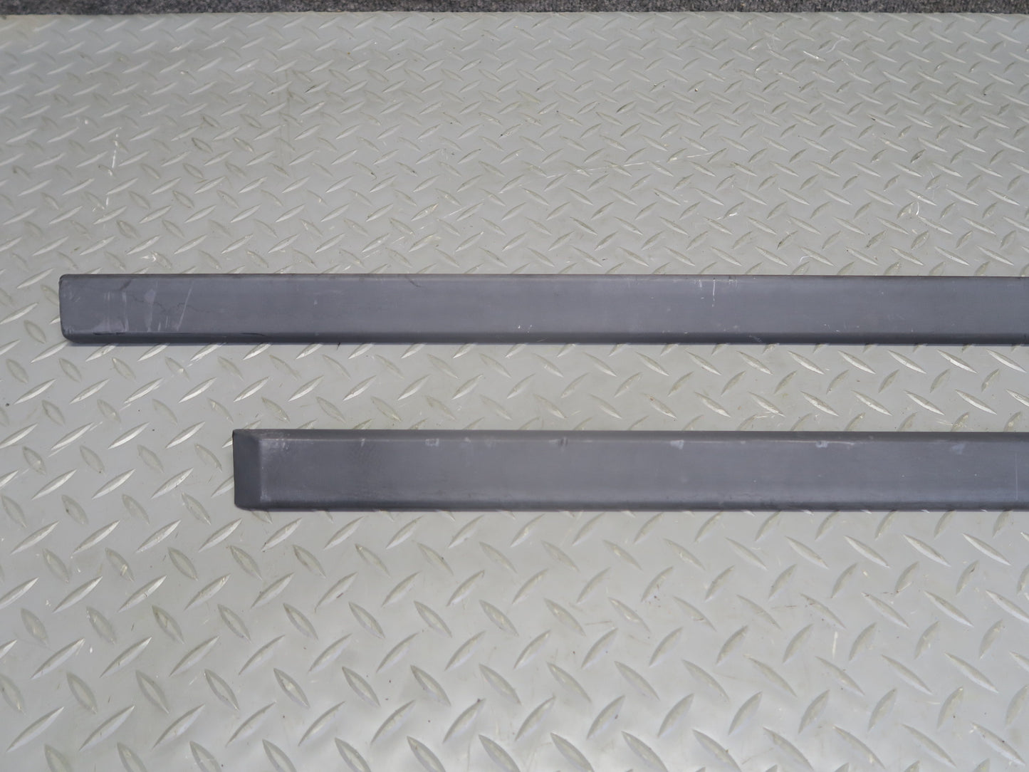 97-03 BMW E39 540ia Sedan Set of 3 Left Side Door Fender Trim Molding Cover OEM