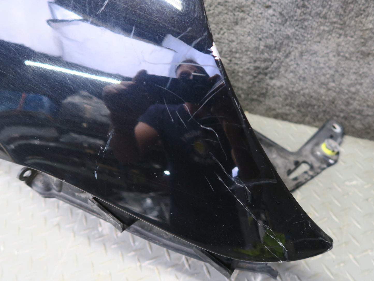 2015-2018 Porsche Cayenne 958 Front Right Pass Side Fender Panel Cover Black