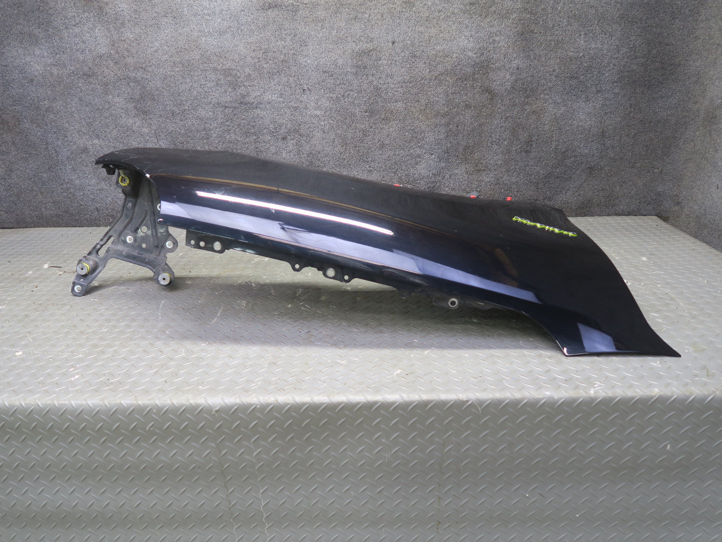 2015-2018 Porsche Cayenne 958 Front Right Pass Side Fender Panel Cover Black