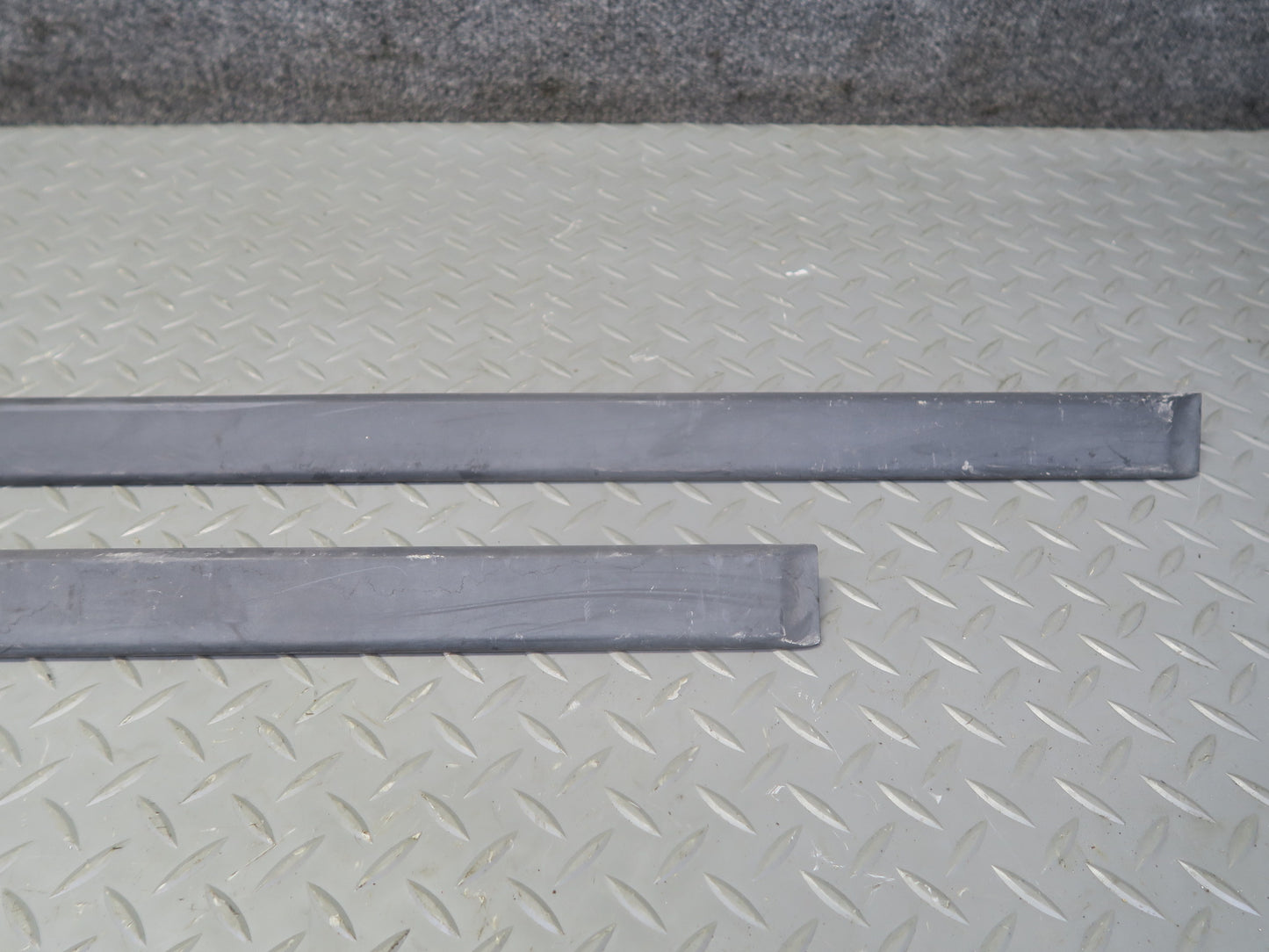 97-03 BMW E39 540ia Sedan Set of 3 Right Side Door Fender Trim Molding Cover OEM