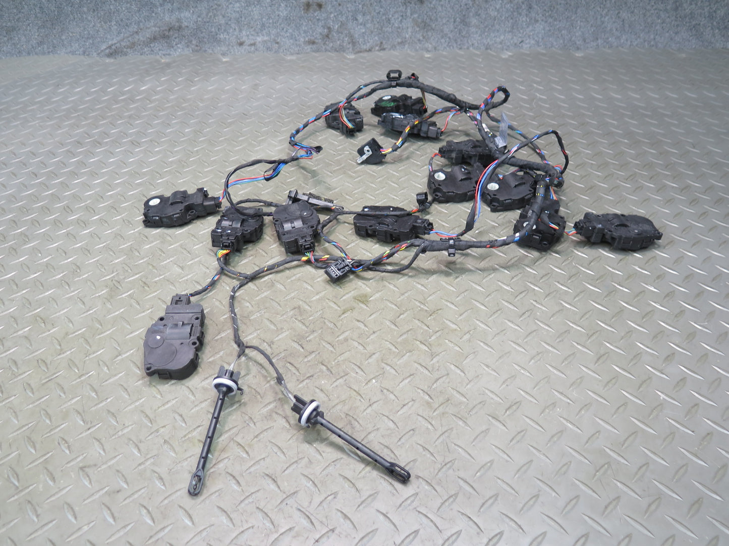 2014-2018 BMW F15 X5 A/C Heater Flap Door Actuator Motor Wiring Set