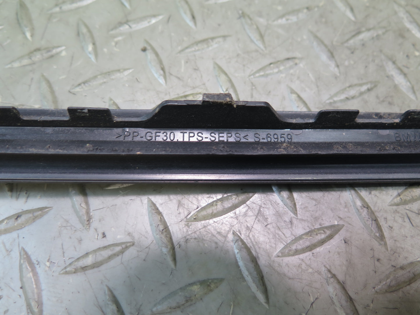 2014-2018 BMW F15 X5 Front Windshield A Pillar Exterior Trim Drip Molding Set