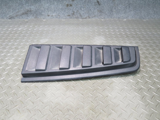 2003-2009 Hummer H2 Rear Right Side Tail Light Upper Vent Grille Trim Applique