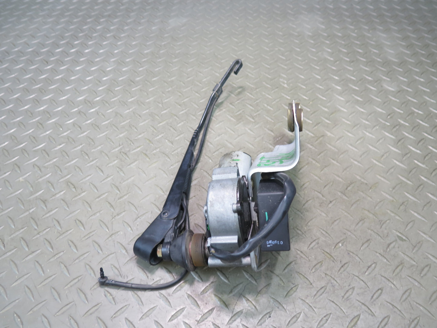 2003-2007 Hummer H2 Rear Tailgate Lift Gate Back Door Wiper W/ Motor 15112266