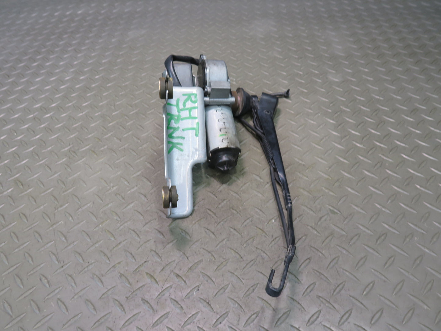 2003-2007 Hummer H2 Rear Tailgate Lift Gate Back Door Wiper W/ Motor 15112266