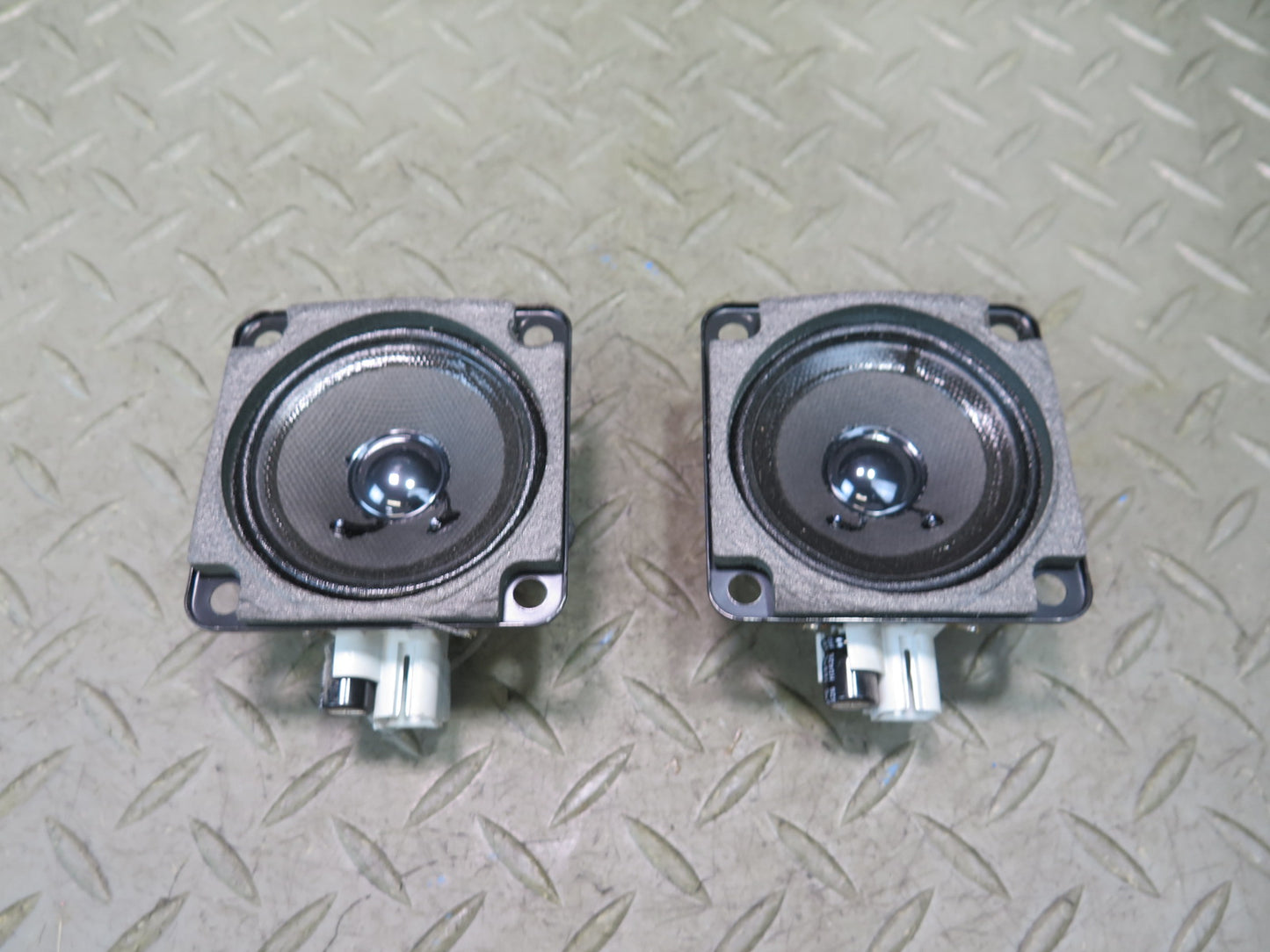 2003-2007 Hummer H2 Rear Left & Right Side Audio Speaker Bose Set of 2