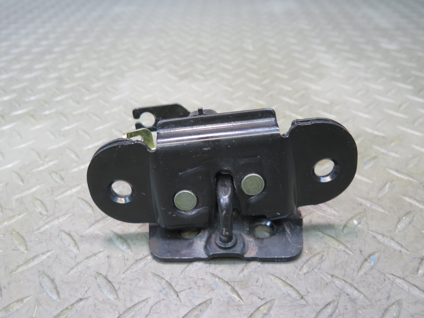 2003-2009 Hummer H2 Rear Trunk Lid Tailgate Liftgate Lock Latch Set