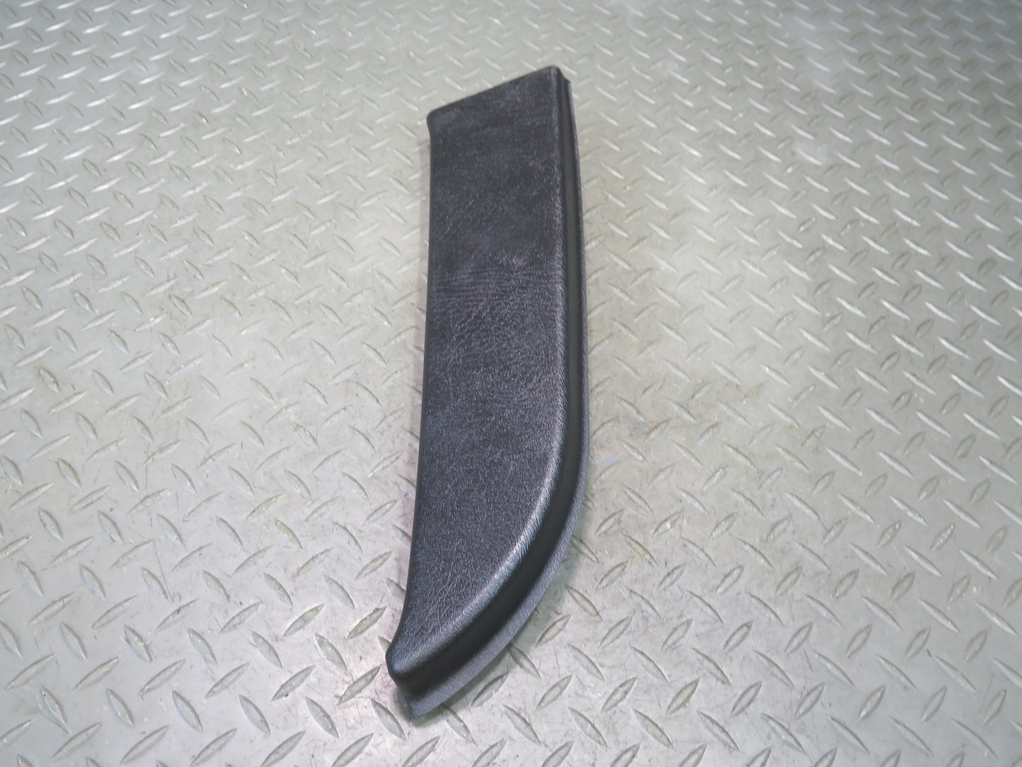2003-2007 Hummer H2 Rear Left & Right Door Window Upper Trim Panel Set of 2