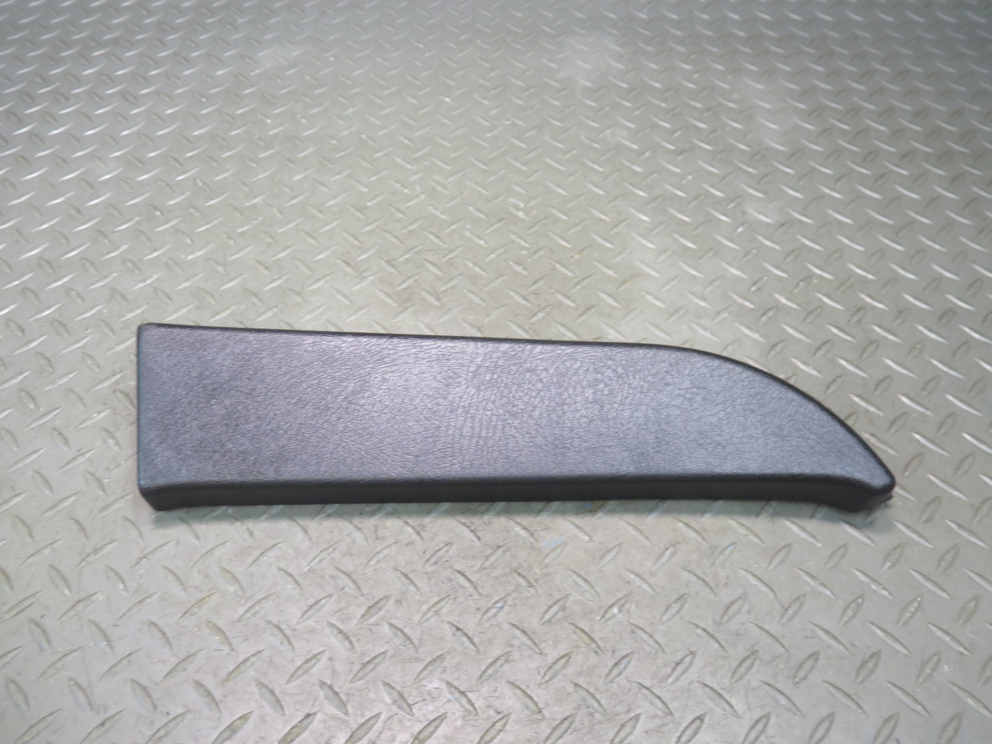2003-2007 Hummer H2 Rear Left & Right Door Window Upper Trim Panel Set of 2