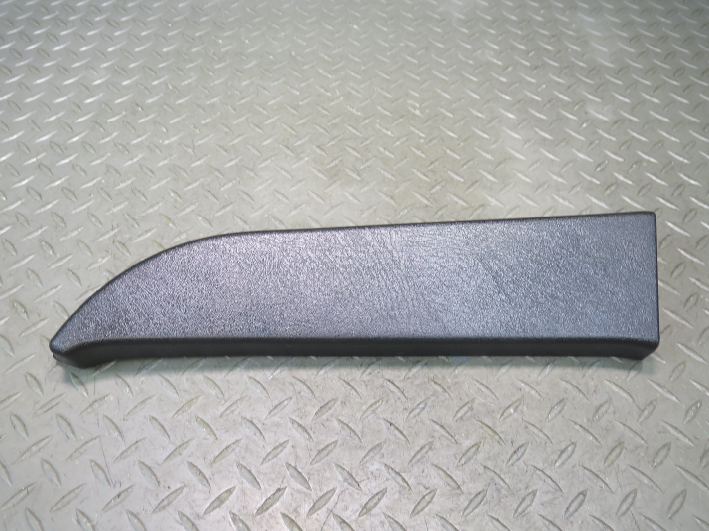 2003-2007 Hummer H2 Rear Left & Right Door Window Upper Trim Panel Set of 2
