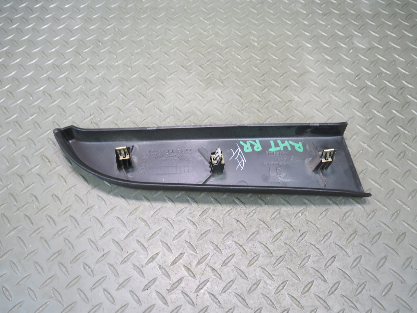 2003-2007 Hummer H2 Rear Left & Right Door Window Upper Trim Panel Set of 2