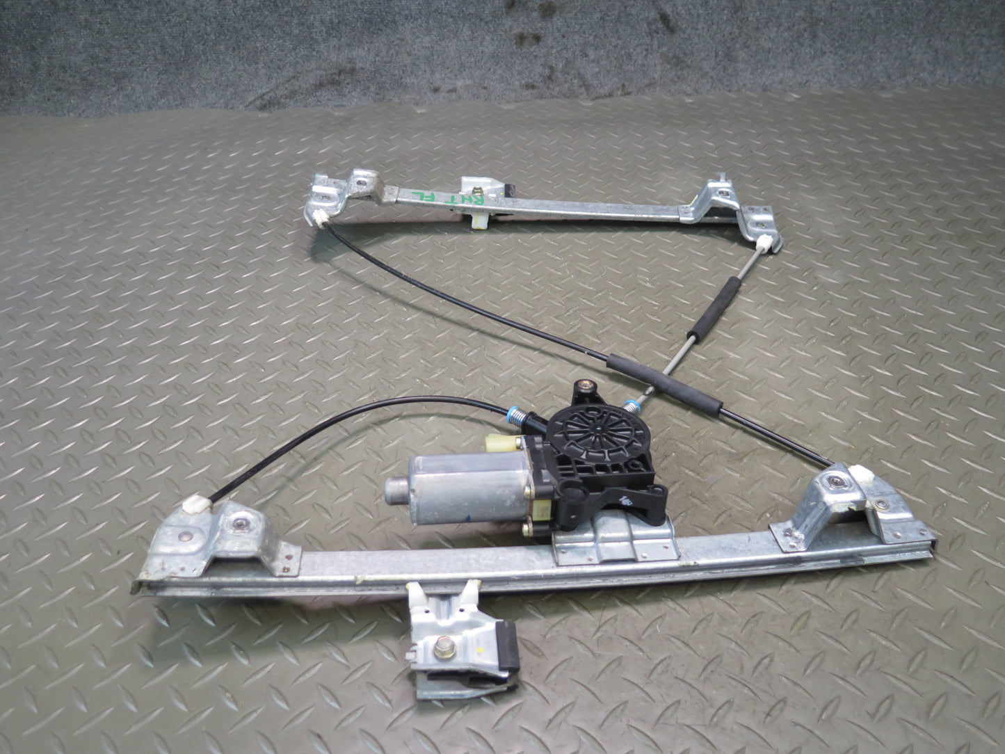 2003-2009 Hummer H2 Front Left Side Door Window Regulator W/ Motor