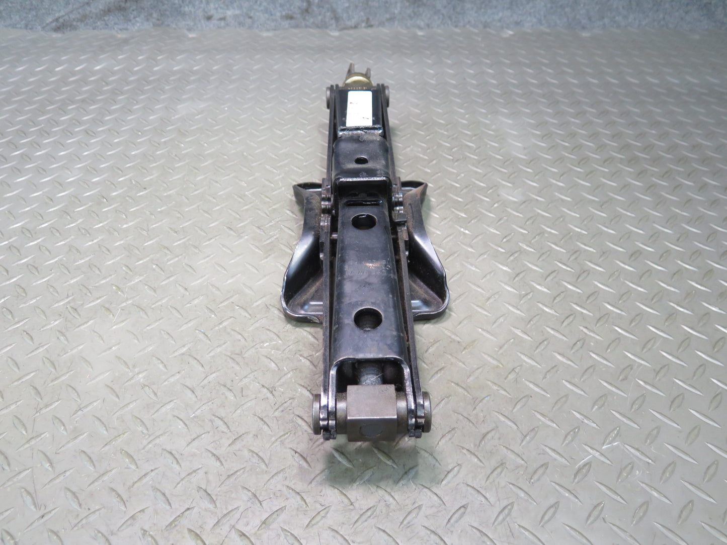 2003-2009 Hummer H2 Emergency Spare Tire Lift Jack Tool