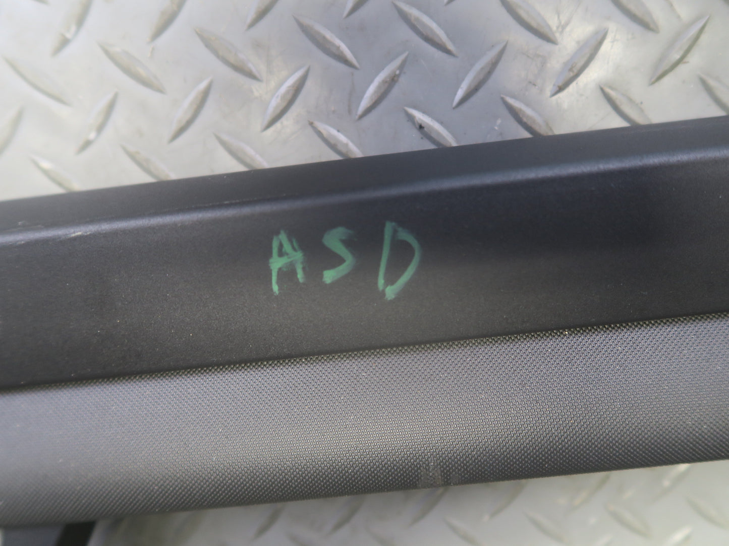 2017-2023 Alfa Romeo Stelvio Rear Trunk Cargo Roller w Shade Cover Black Set