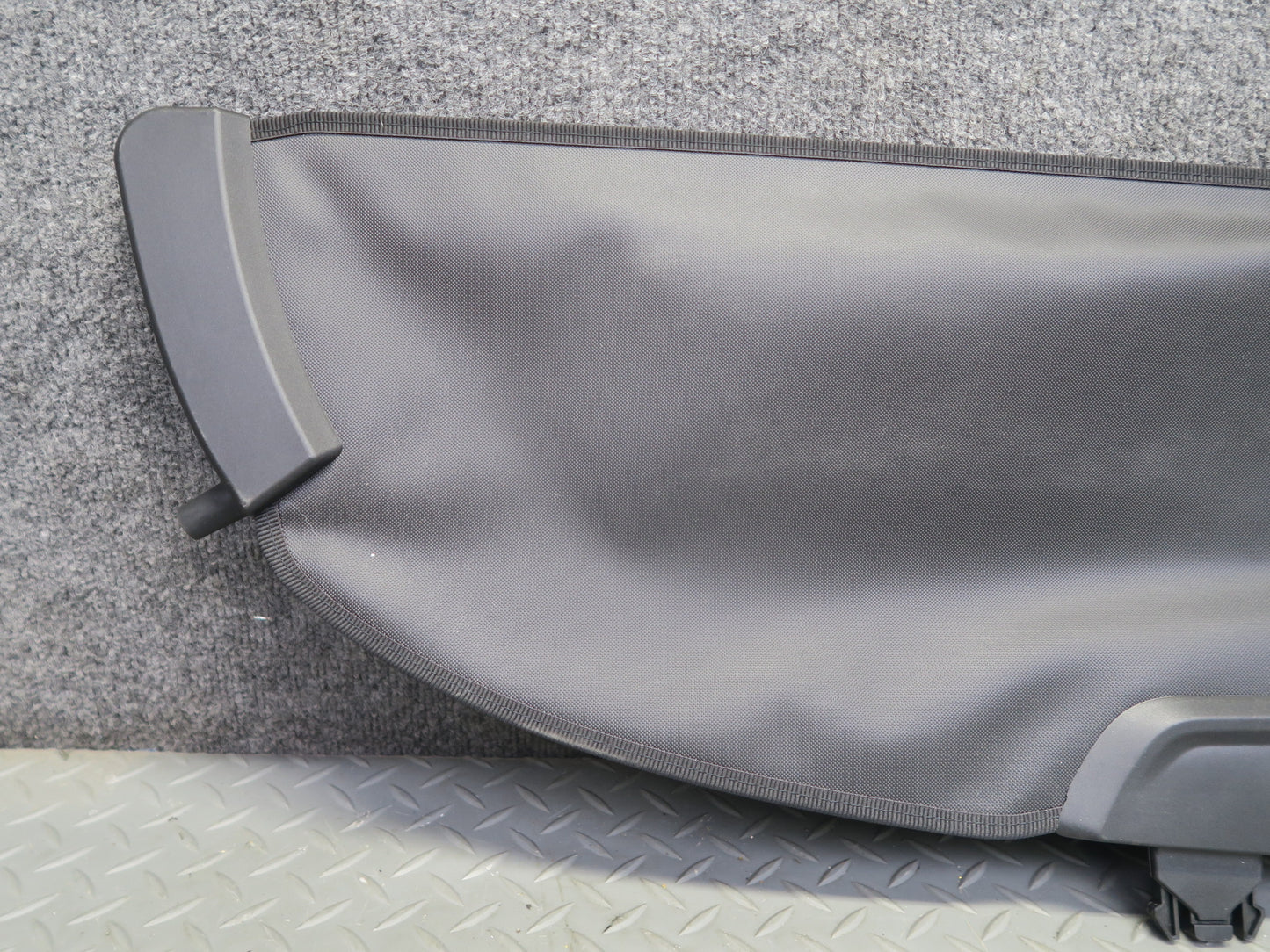 2017-2023 Alfa Romeo Stelvio Rear Trunk Cargo Roller w Shade Cover Black Set