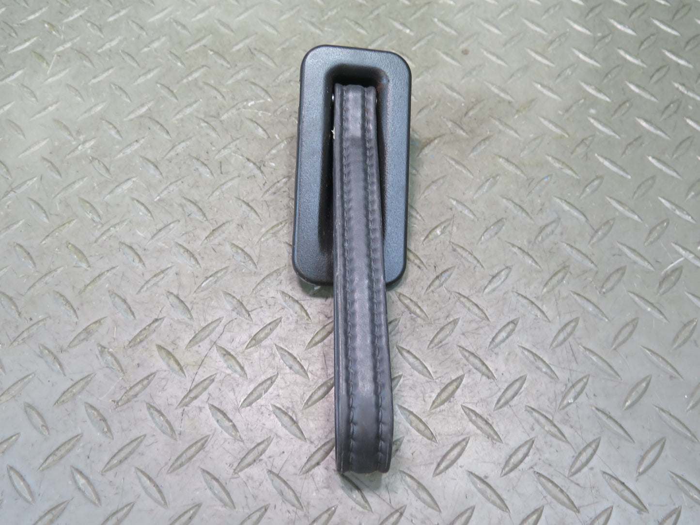 2003-2007 Hummer H2 Rear Trunk Liftgate Assist Pull Lift Strap Handle 15753235