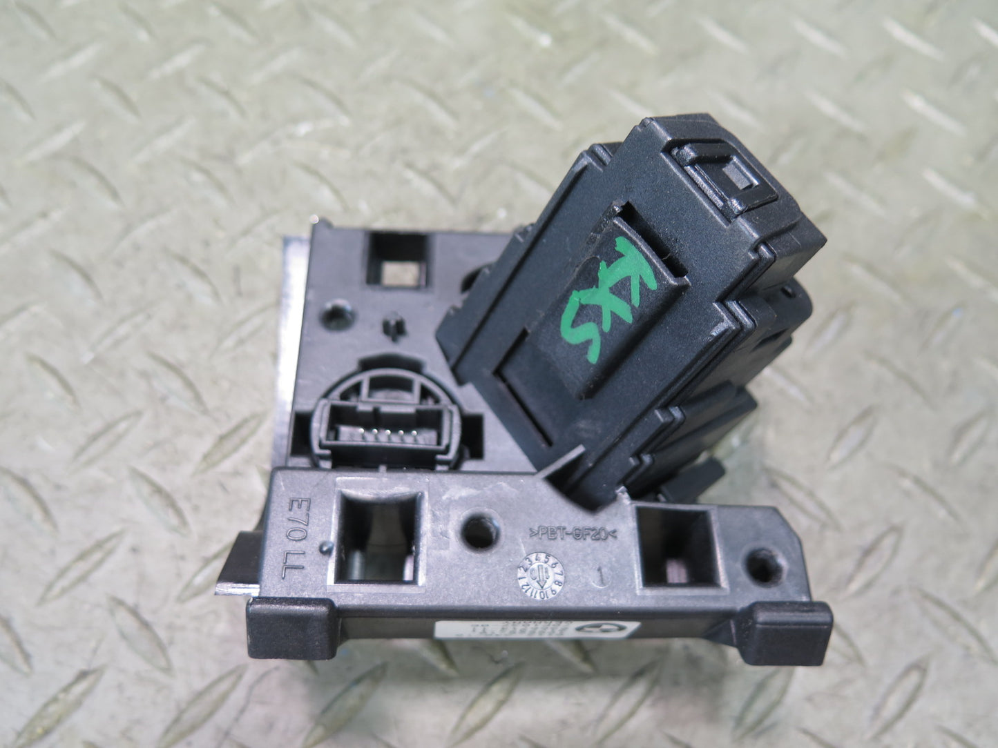 2011 BMW E71 X6M 4.4L S63 Engine ECU DME CAS3 Comfort Access KEY Reader Lock Set