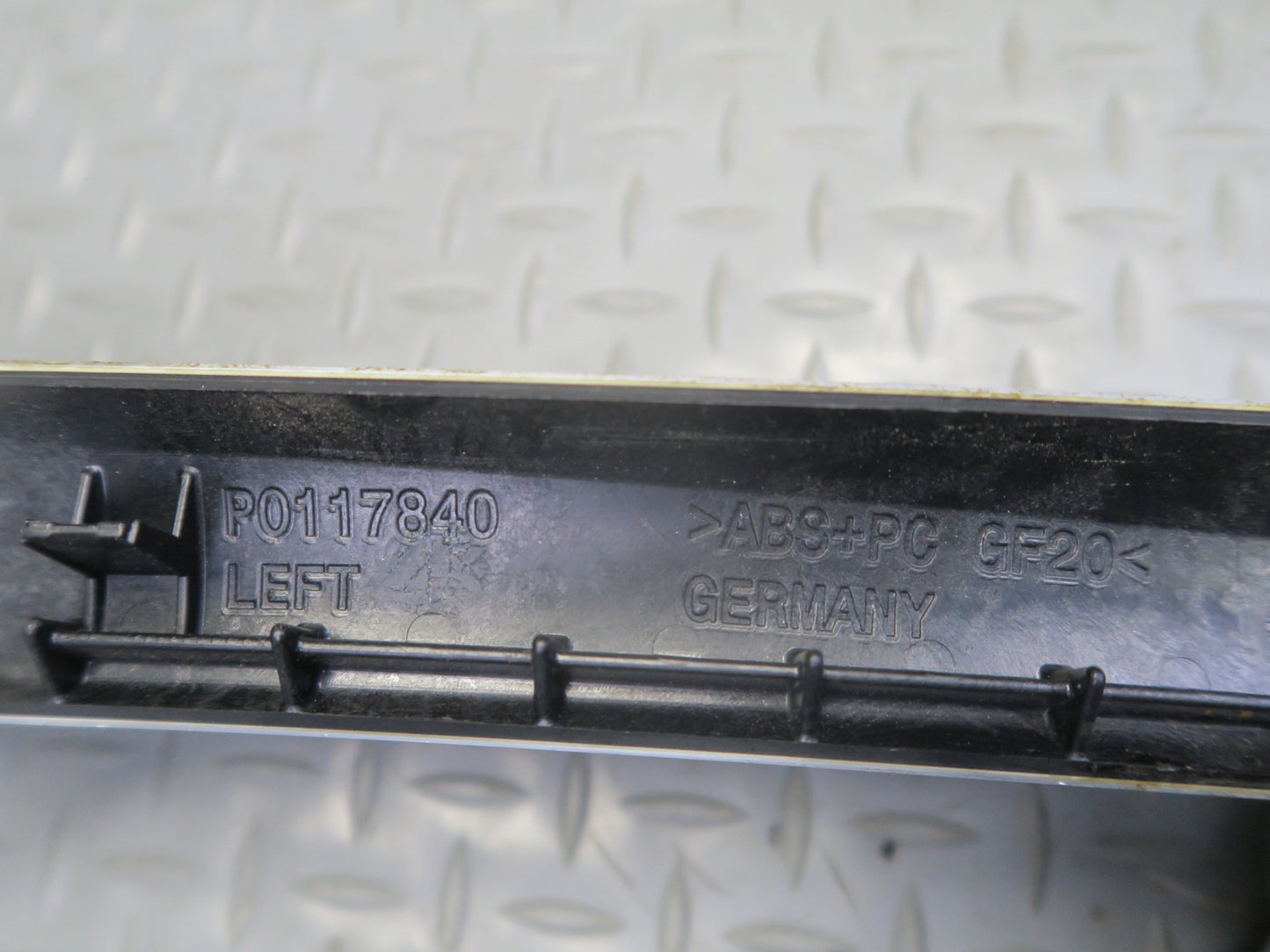 2010-2014 BMW E71 X6M Center Console  Trim Bezel Cover Panel Aluminium Set of 2