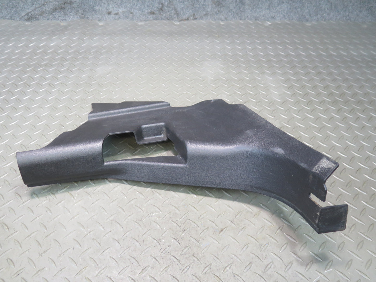 2003-2009 Hummer H2 Front Left & Right Lower Kick Trim Cover Panel Set of 2