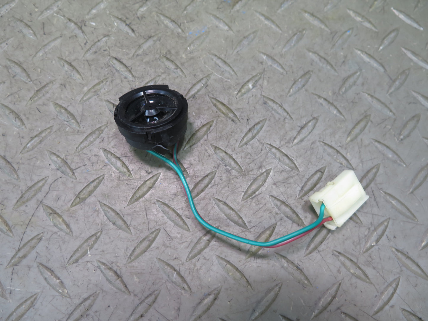 2003-2007 Hummer H2 Front Left & Right A Pillar Tweeter Speaker Set of 2