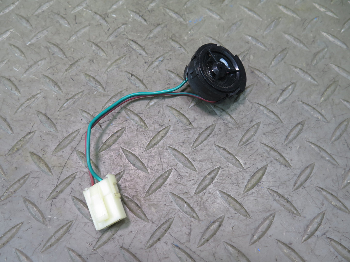 2003-2007 Hummer H2 Front Left & Right A Pillar Tweeter Speaker Set of 2