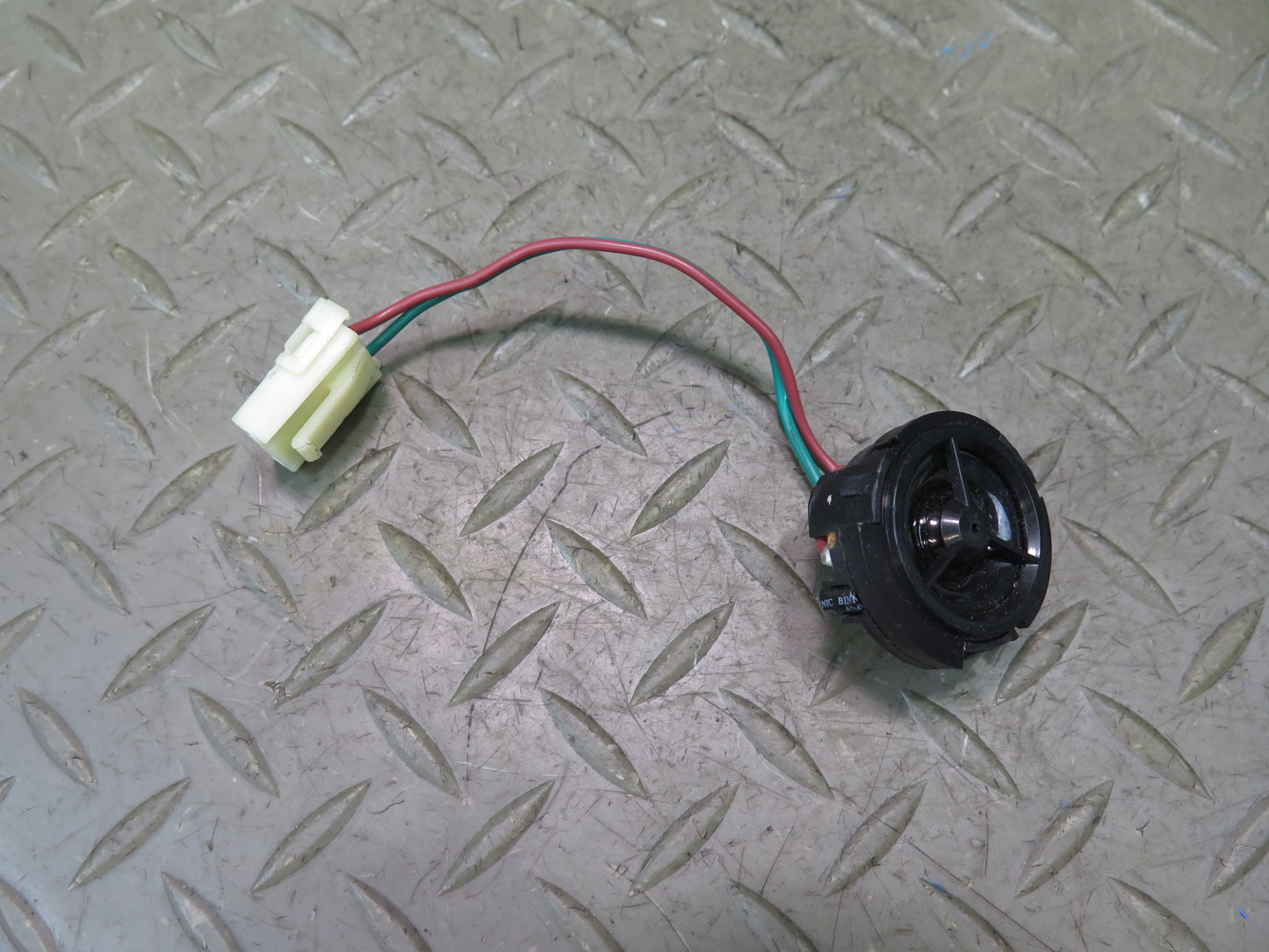 2003-2007 Hummer H2 Front Left & Right A Pillar Tweeter Speaker Set of 2