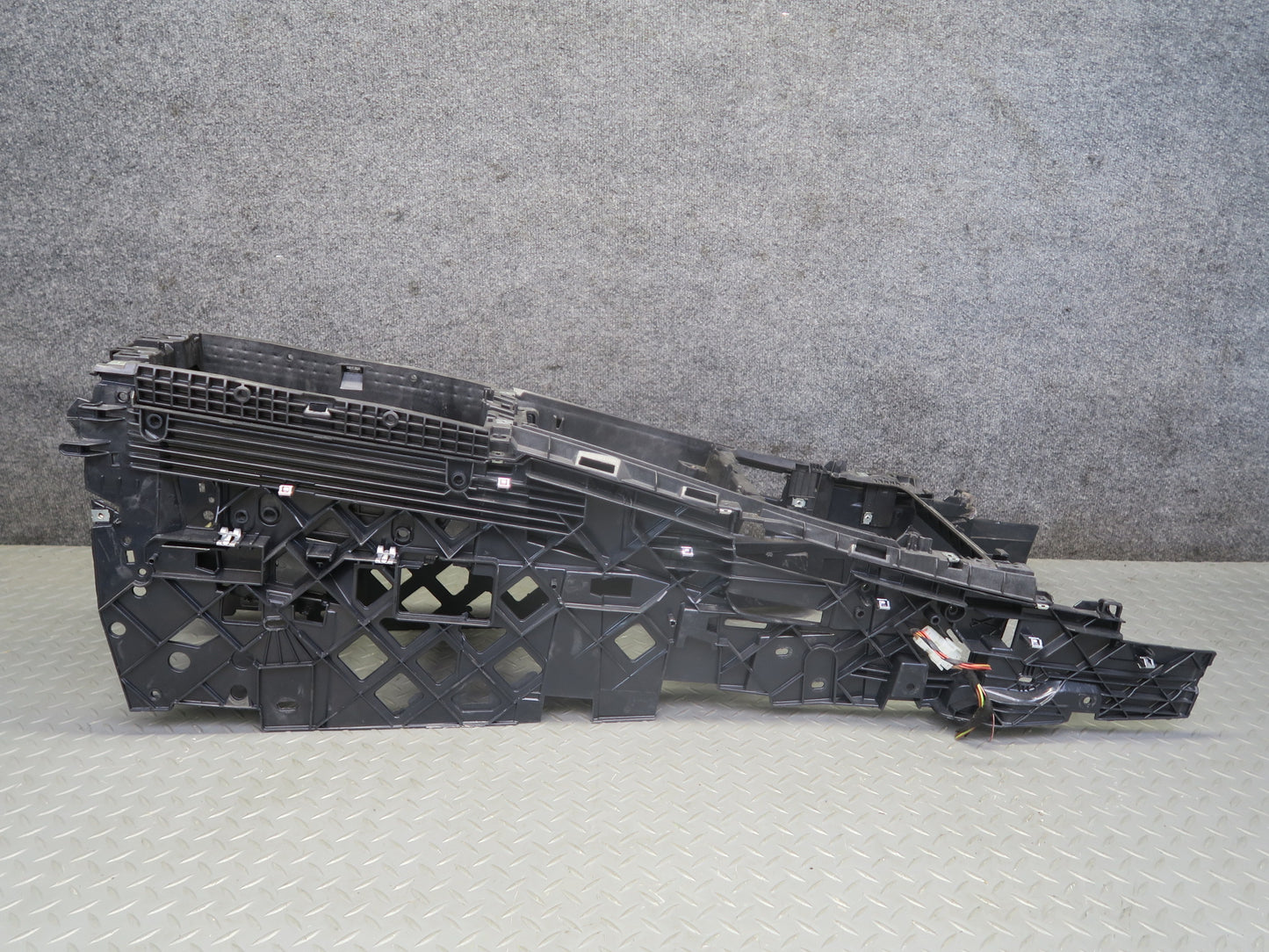 2008-2014 BMW E71 E72 X6 X6M Center Console Trim Cover Panel Support Bracket