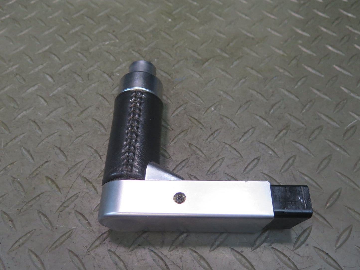 2003-2007 Hummer H2 A/T Automatic Transmission Shifter Shift Knob