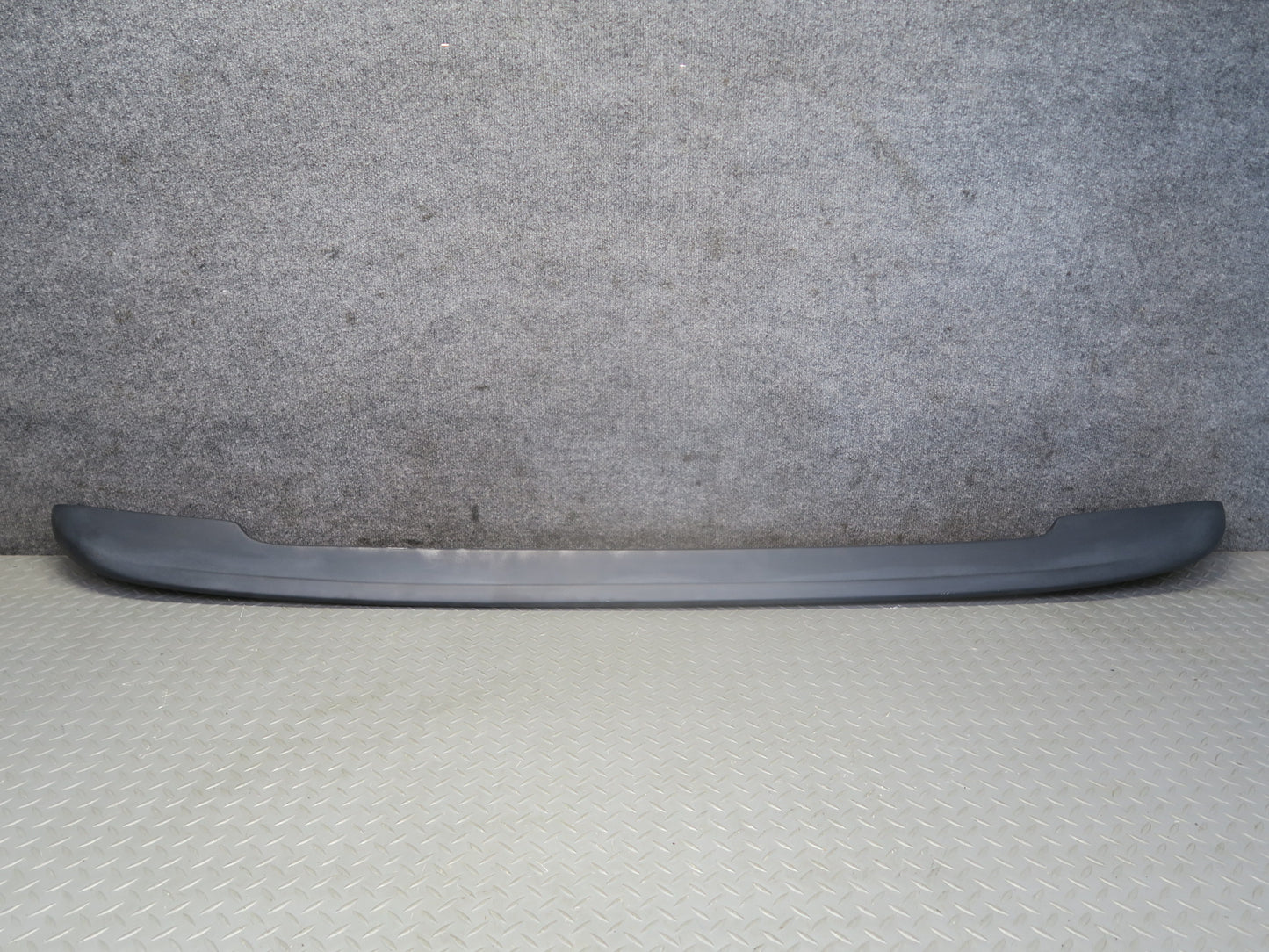 2003-2007 Hummer H2 Rear Trunk Hatch Upper Spoiler Molding