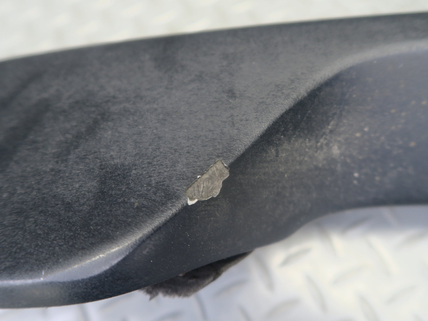 2003-2007 Hummer H2 Rear Trunk Hatch Upper Spoiler Molding