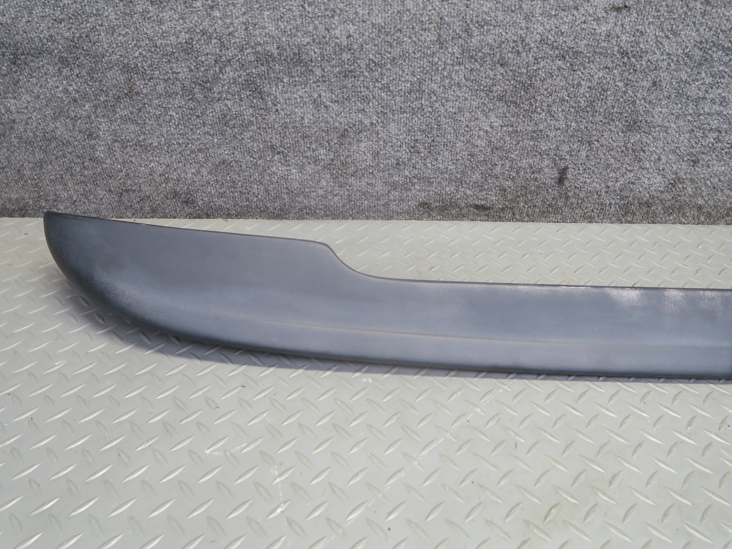 2003-2007 Hummer H2 Rear Trunk Hatch Upper Spoiler Molding