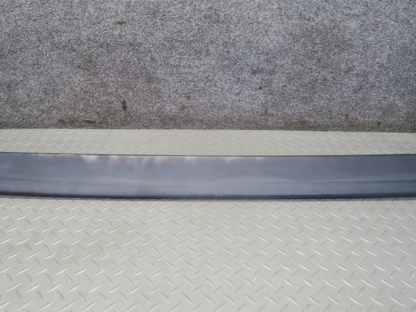 2003-2007 Hummer H2 Rear Trunk Hatch Upper Spoiler Molding