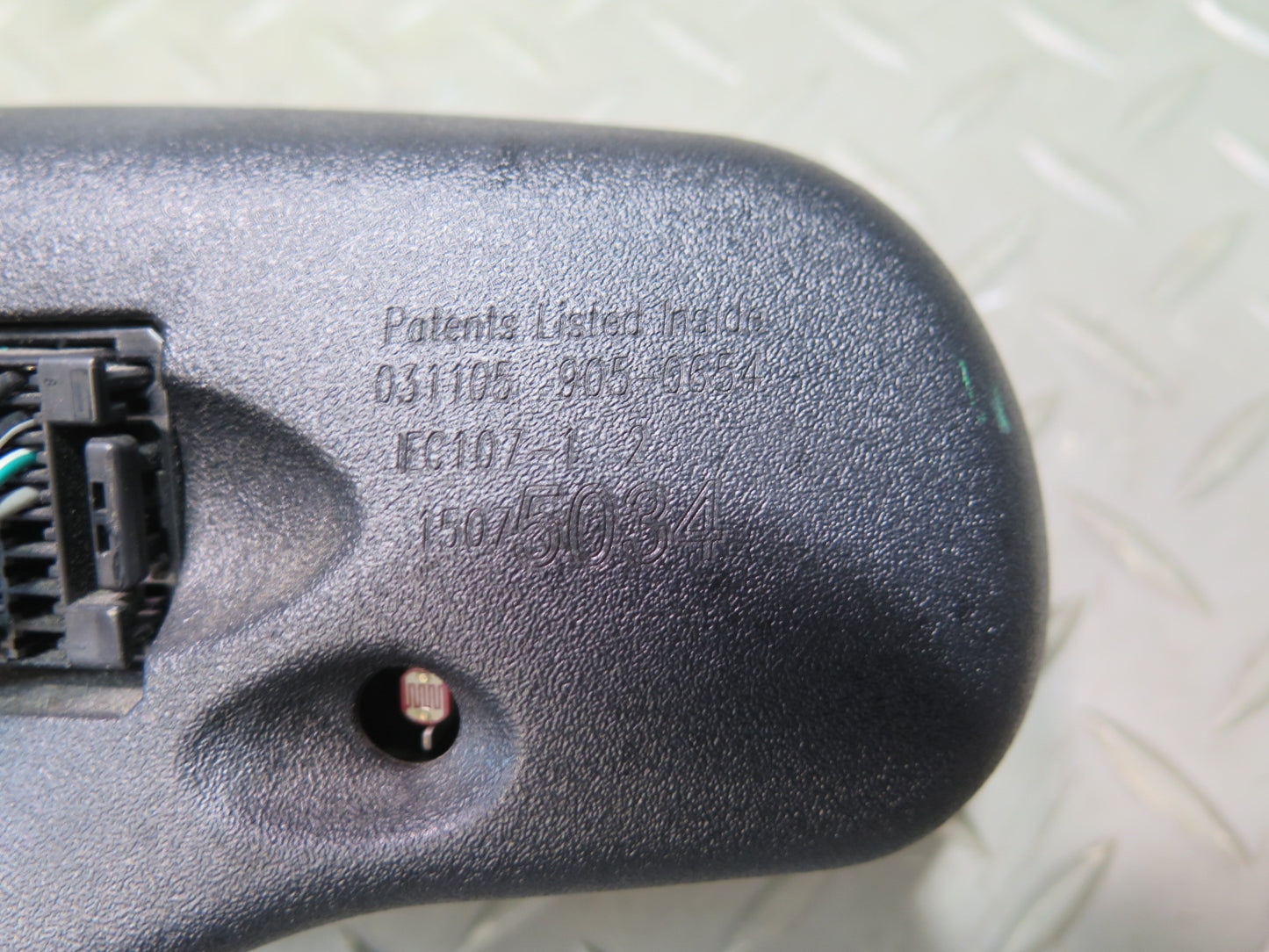 2003-2009 Hummer H2 Front Upper Auto Dim Interior Rear View Mirror