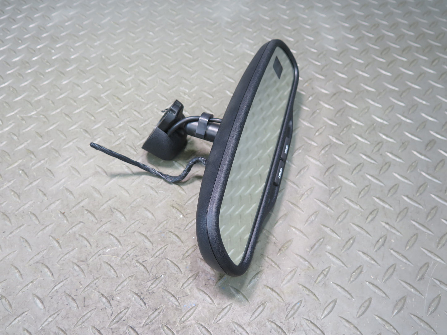 2003-2009 Hummer H2 Front Upper Auto Dim Interior Rear View Mirror