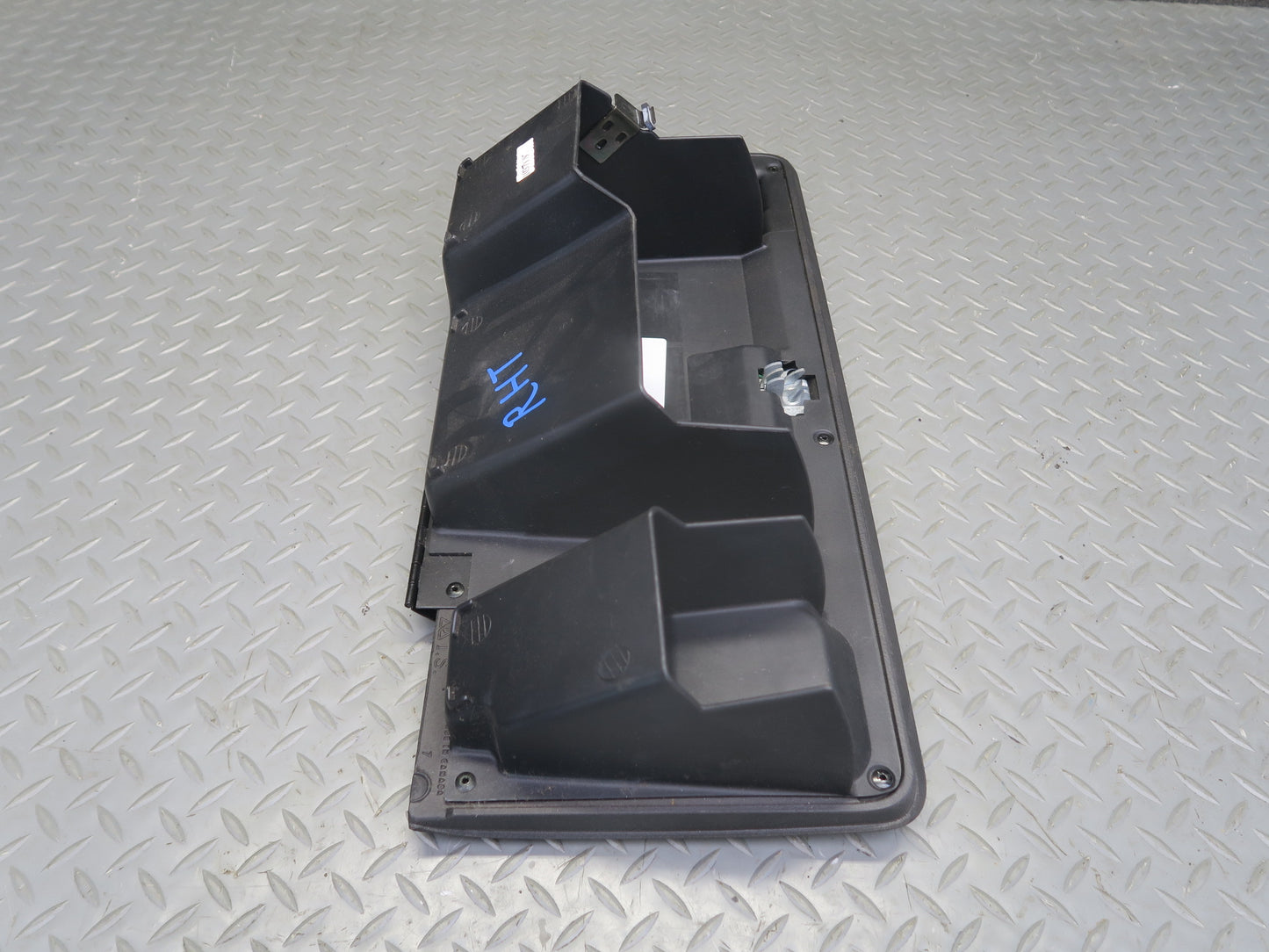 2003-2007 Hummer H2 Dash Front Right Glove Box Compartment Storage