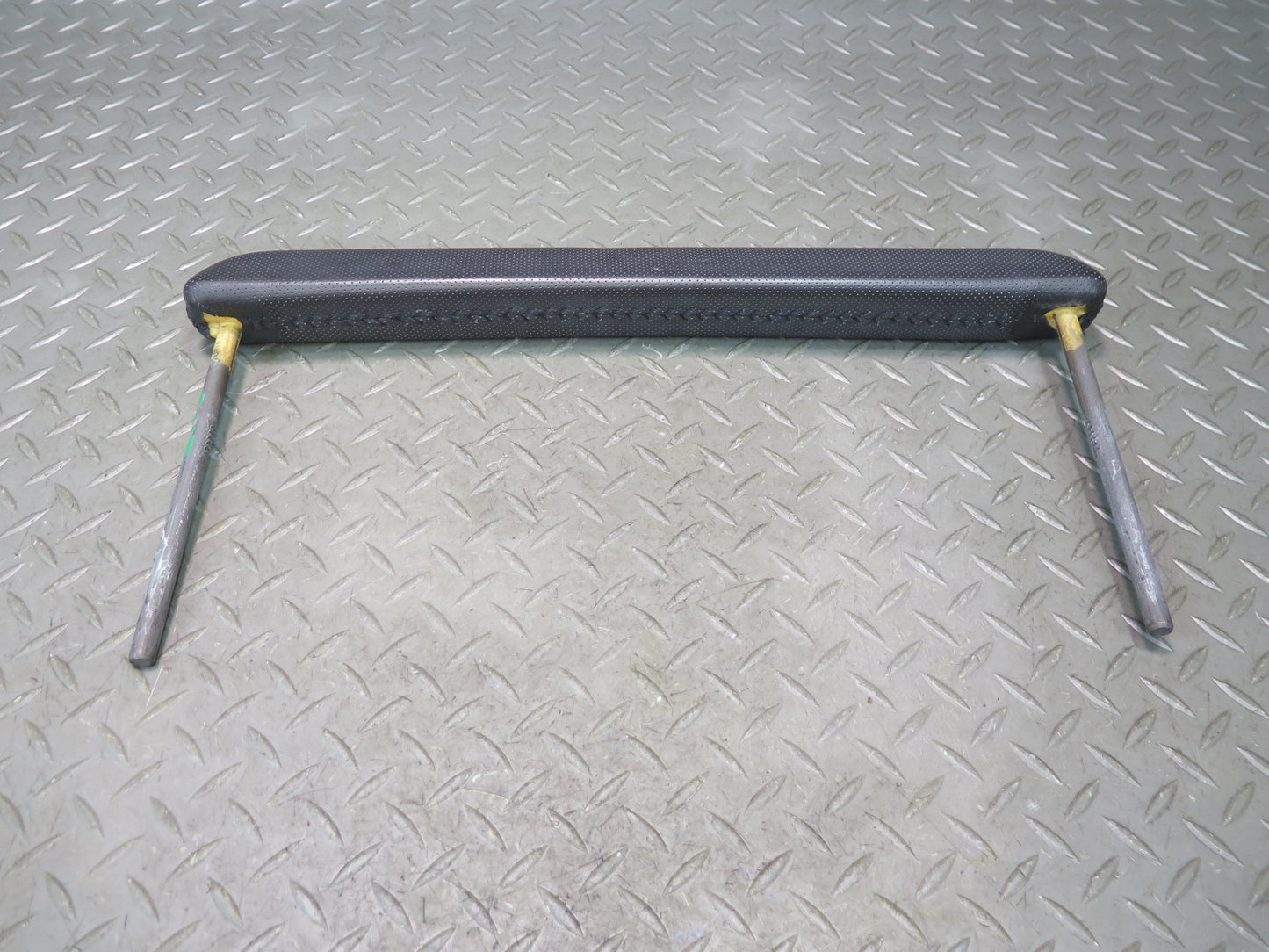 2003-2007 Hummer H2 Dash Front Right Grip Grab Handle Bar